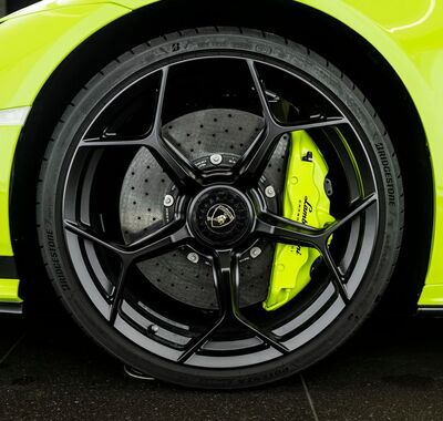 Lamborghini Huracán 13