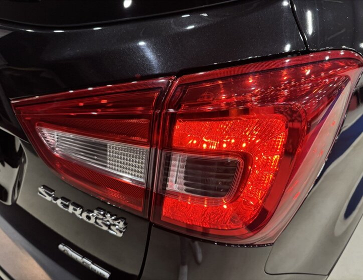 Suzuki SX4 S-Cross 6