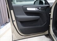 Volvo XC40 SUV 2,0 l 120 kw