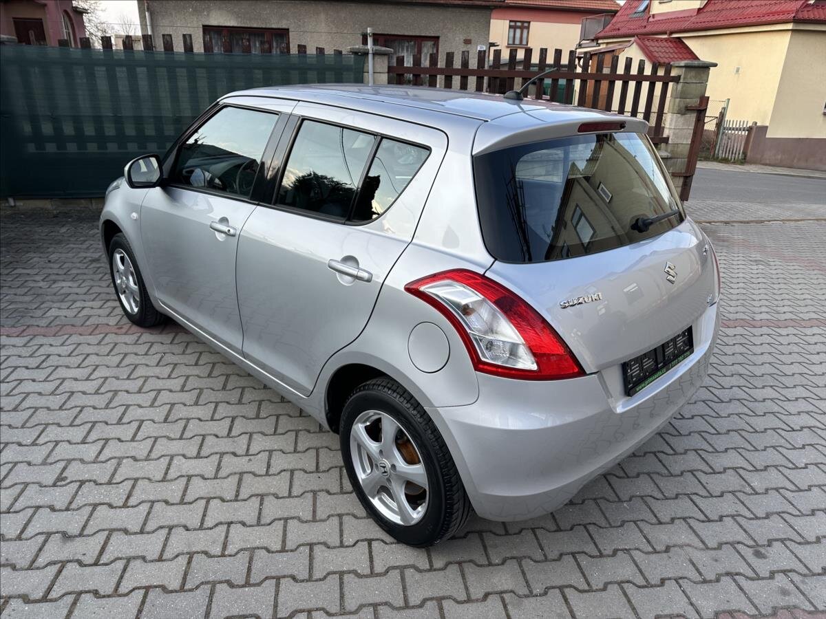 Suzuki Swift Hatchback 1,2 l 69 kw