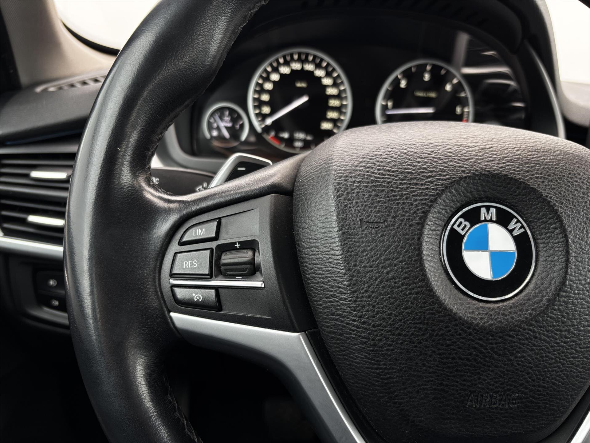 BMW X5 SUV 3,0 l 190 kw