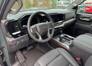 Chevrolet Silverado 11