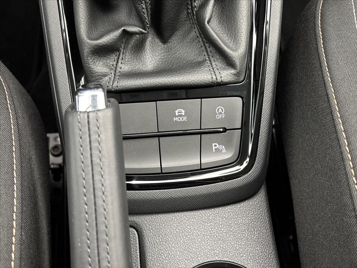 Škoda Scala Hatchback 1,5 l 110 kw