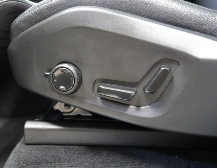 Volvo XC90 SUV / Terénní 2,0 l 173 kw