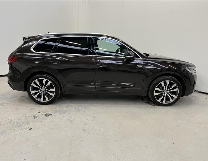 Volkswagen Touareg SUV / Terénní 3,0 l 210 kw
