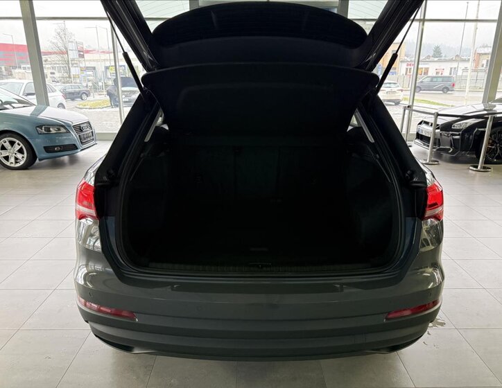 Audi Q3 SUV / Terénní 2,0 l 110 kw