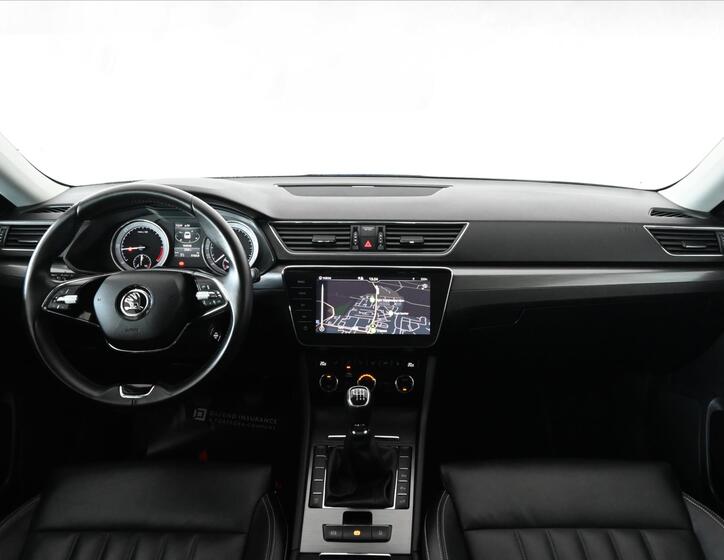 Škoda Superb 11