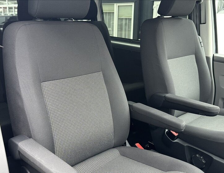 Volkswagen Transporter Kombi 2,0 l 110 kw