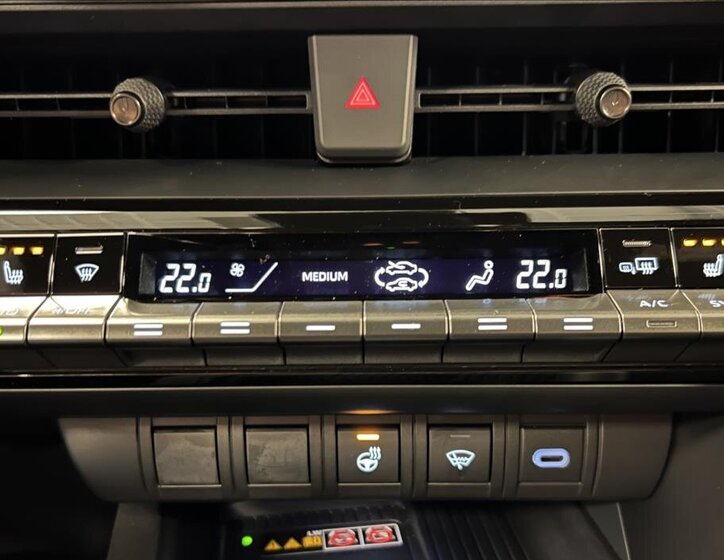 Toyota C-HR SUV 2,0 l 111 kw