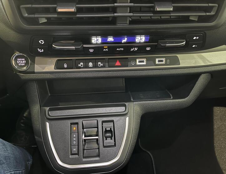 Toyota ProAce Verso 16