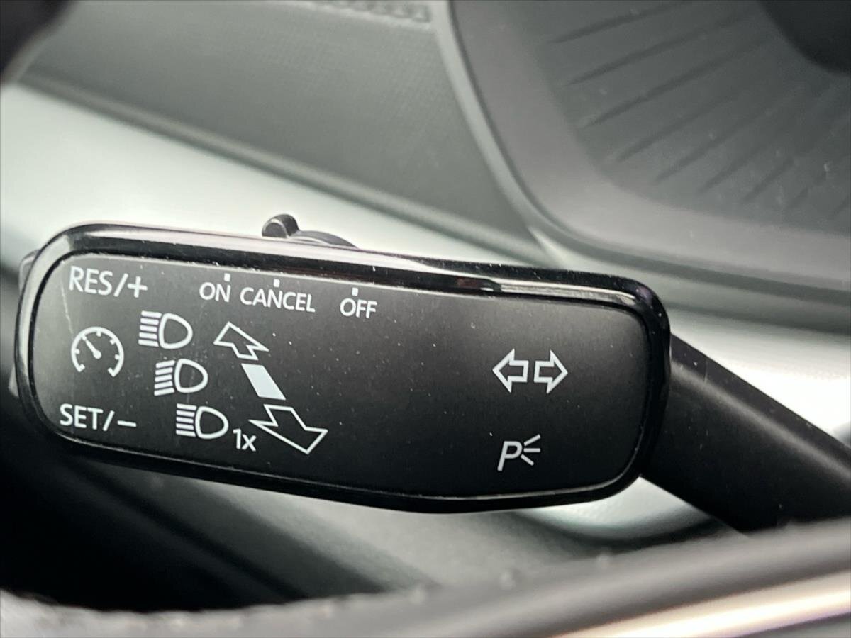 Škoda Octavia Sedan / Limuzína 1,5 l 110 kw