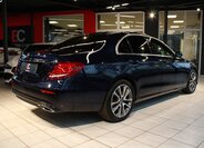 Mercedes-Benz Třídy E Sedan / Limuzína 1,6 l 118 kw