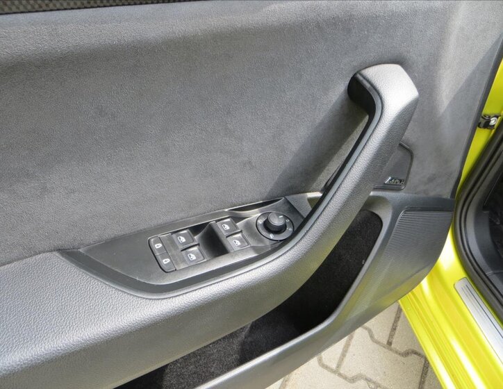 Škoda Superb Kombi 2,0 l 110 kw