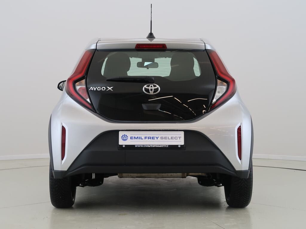 Toyota Aygo Hatchback 998,0 53 kw