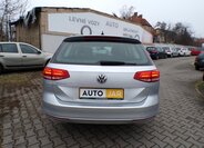 Volkswagen Passat Kombi 1,6 l 88 kw