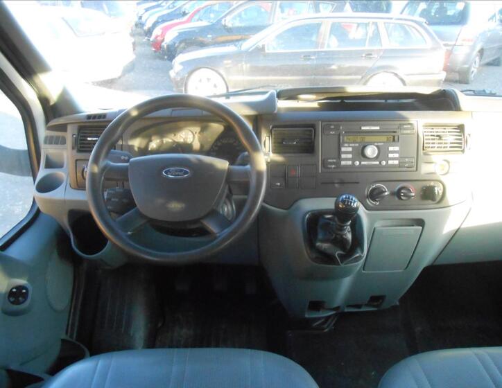 Ford Transit 13