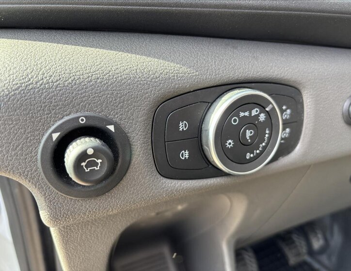 Ford Transit Skříň 2,0 l 96 kw