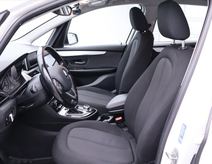 BMW Řada 2 Kombi 2,0 l 110 kw