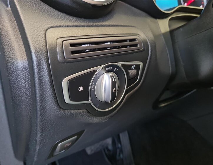 Mercedes-Benz GLC SUV 2,0 l 143 kw