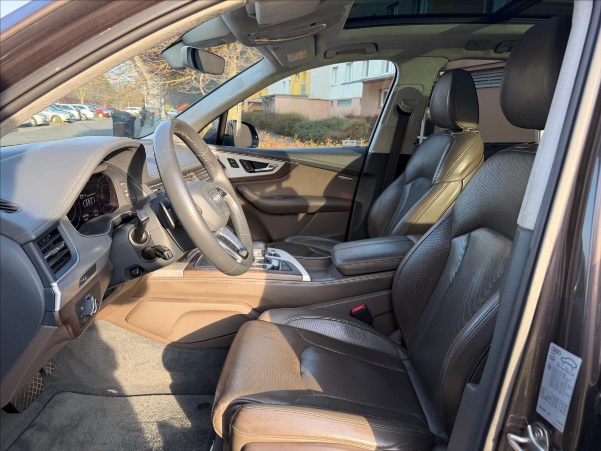 Audi Q7 SUV / Terénní 3,0 l 200 kw