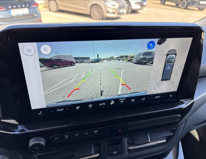 Ford Tourneo Custom Kombi 2,0 l 125 kw