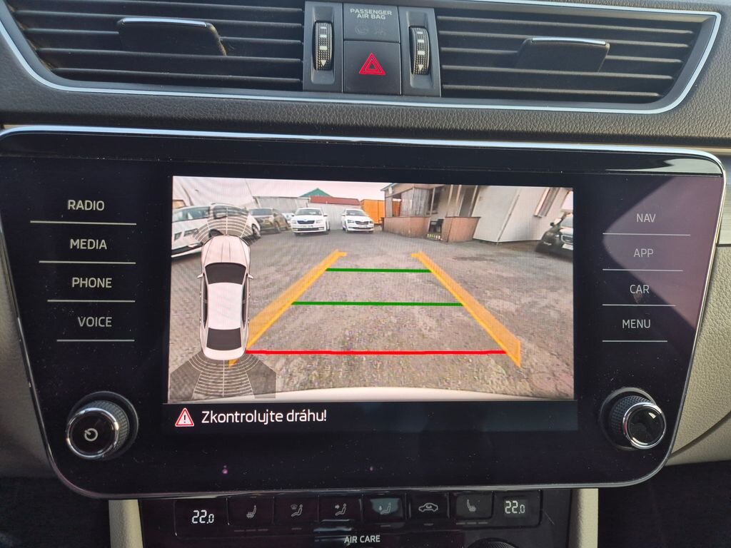 Škoda Superb Sedan / Limuzína 2,0 l 110 kw