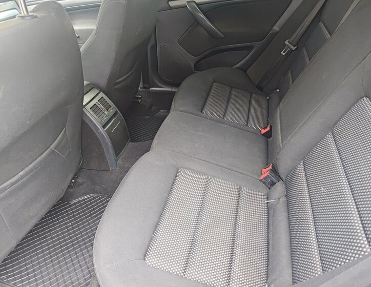 Škoda Octavia Sedan / Limuzína 2,0 l 103 kw