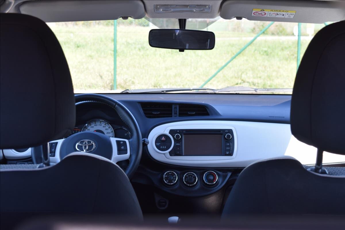 Toyota Yaris Hatchback 998,0 51 kw