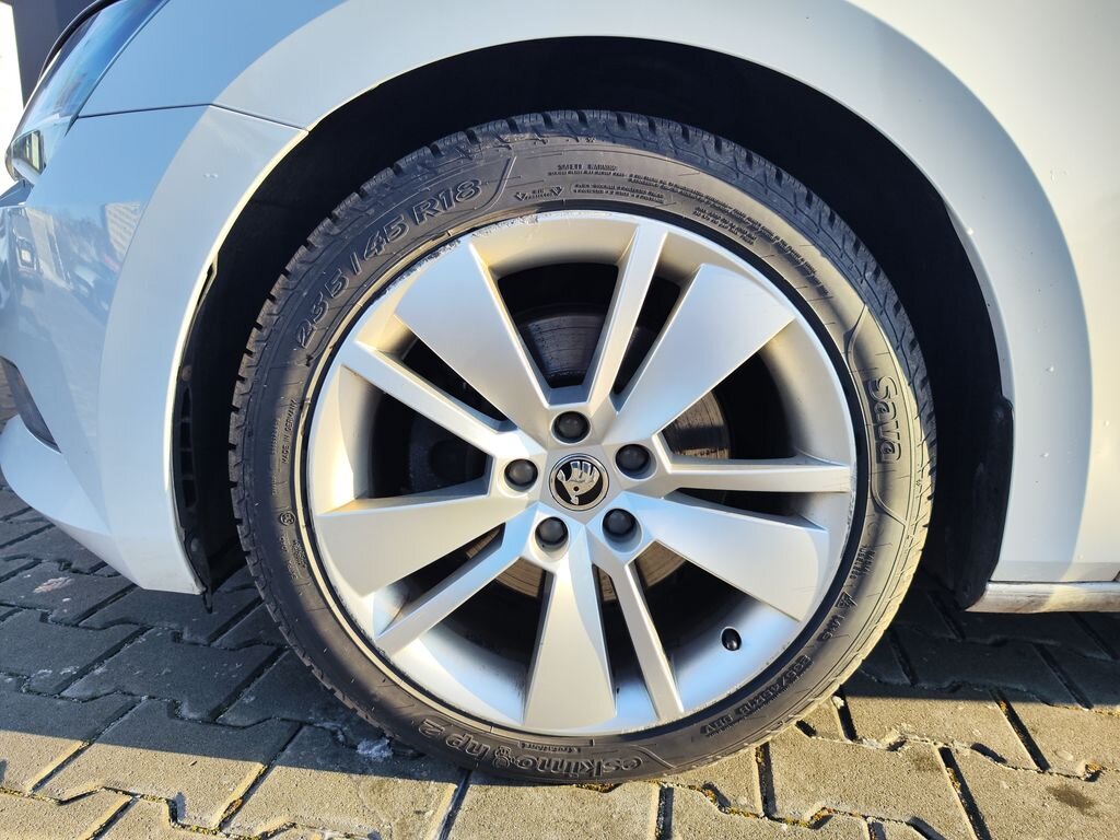 Škoda Superb Kombi 2,0 l 110 kw