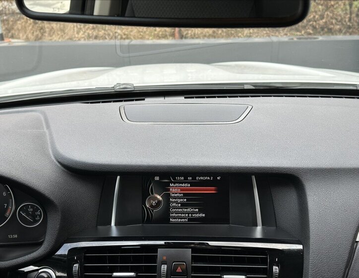 BMW X3 SUV / Terénní 2,0 l 180 kw