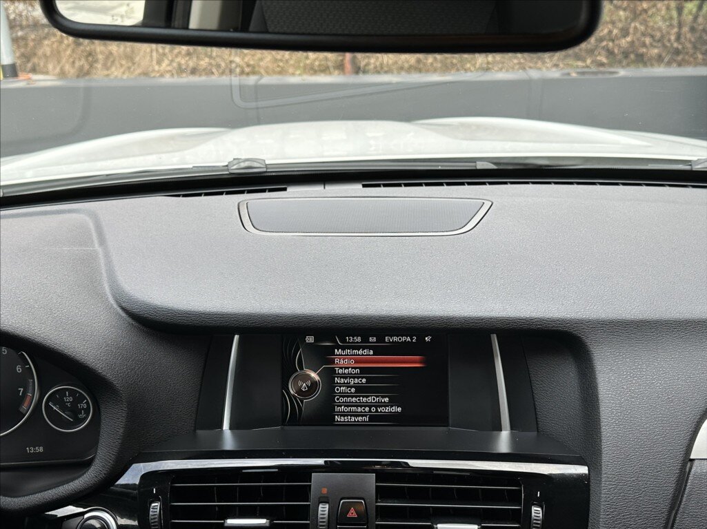 BMW X3 SUV / Terénní 2,0 l 180 kw