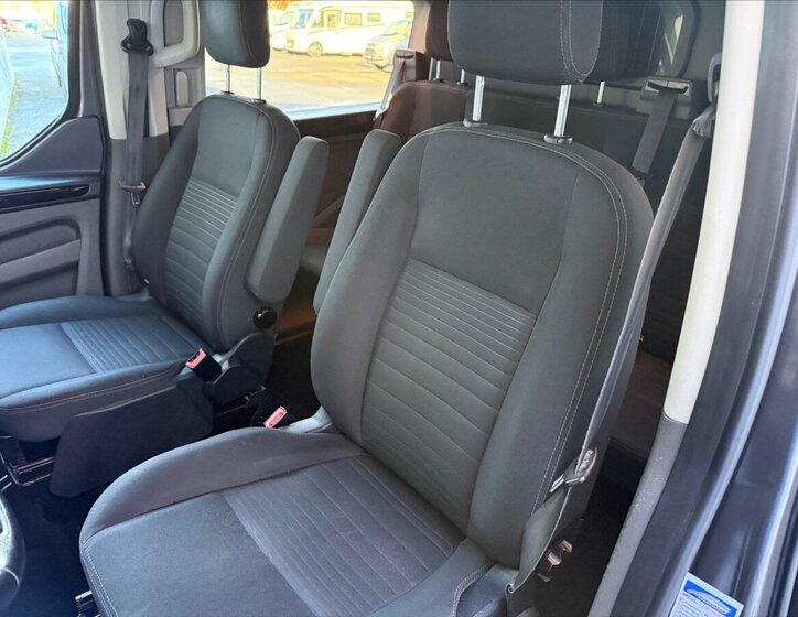 Ford Transit Custom 10