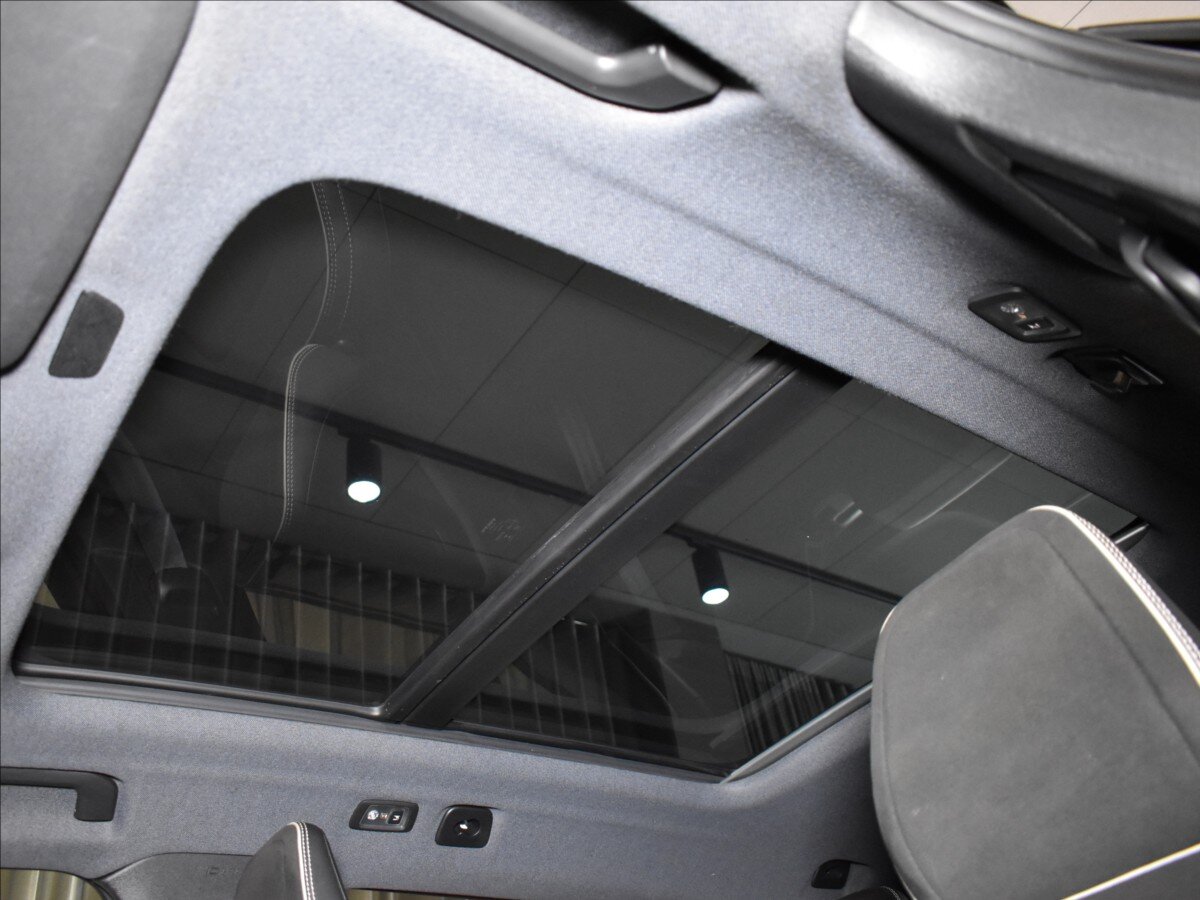 Volvo XC40 SUV 2,0 l 140 kw