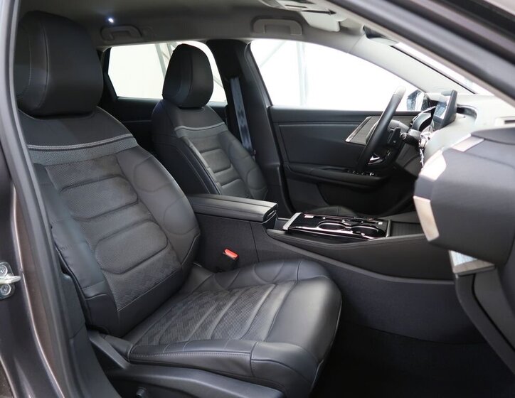 Citroën C5 X Kombi 1,6 l 133 kw