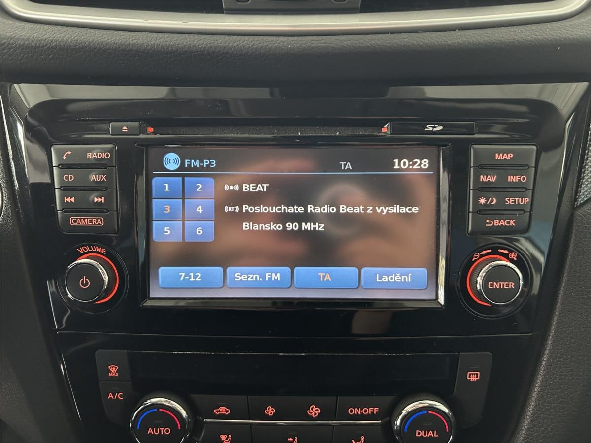 Nissan X-Trail SUV / Terénní 2,0 l 130 kw