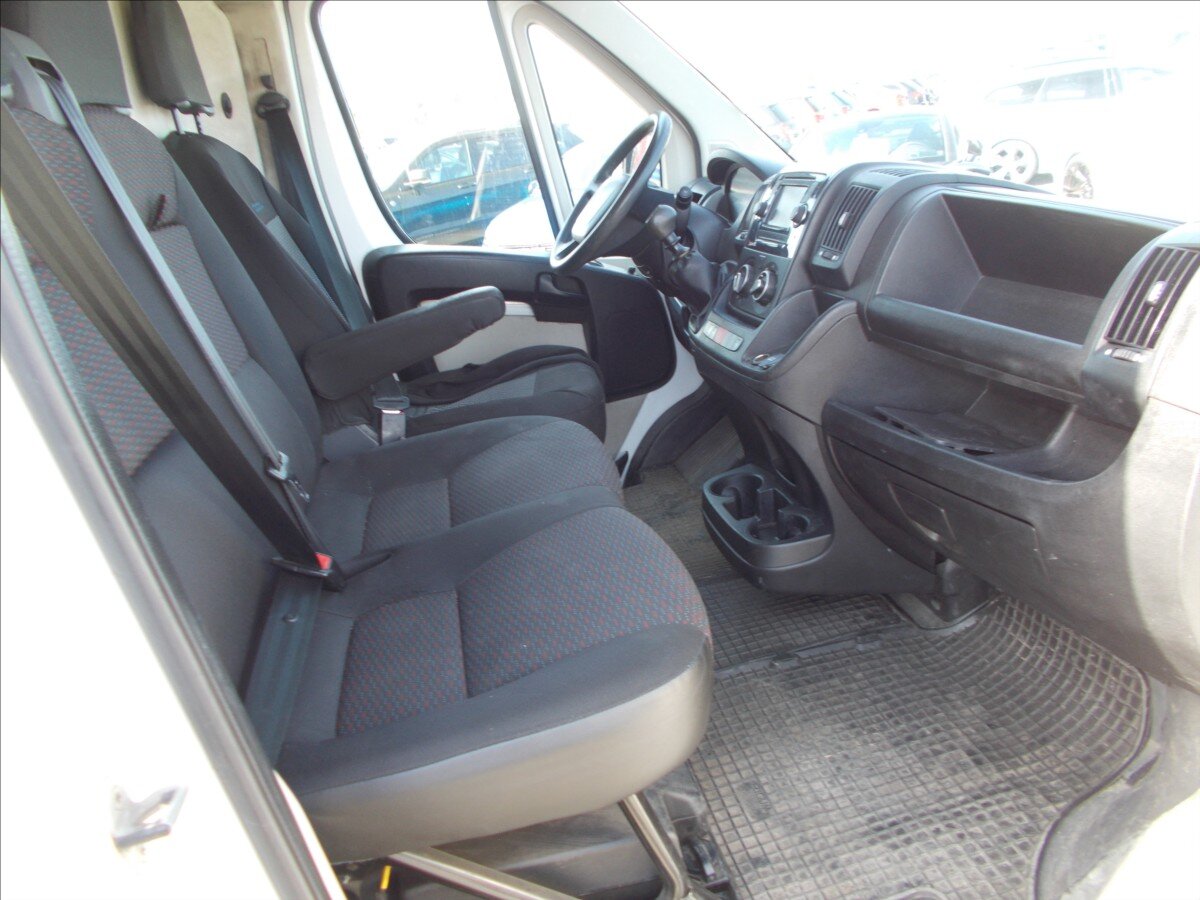 Peugeot Boxer Skříň 2,0 l 120 kw