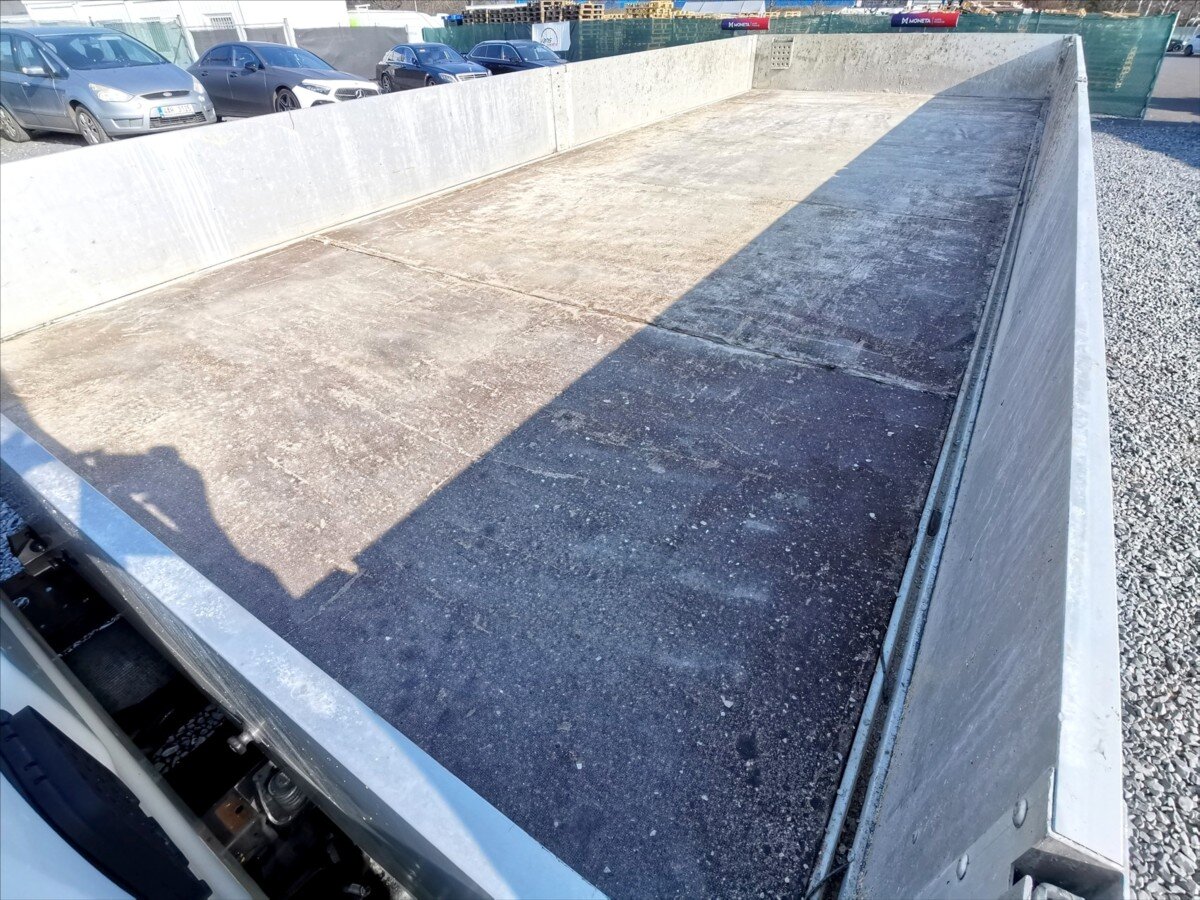 Iveco Daily Valník 3,0 l 125 kw