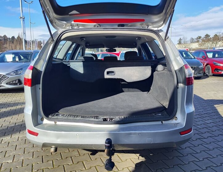 Ford Mondeo Kombi 2,0 l 103 kw