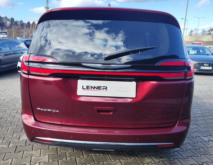 Chrysler Pacifica MPV 3,6 l 214 kw