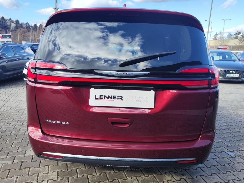 Chrysler Pacifica MPV 3,6 l 214 kw