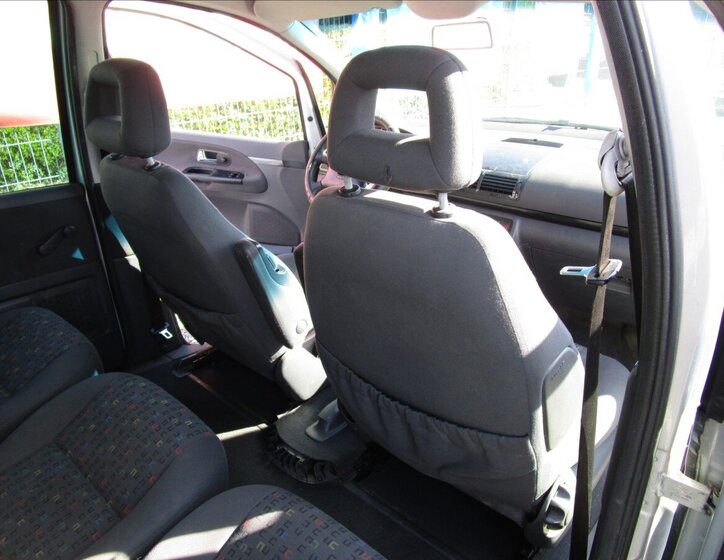 Volkswagen Sharan Kombi 1,9 l 85 kw