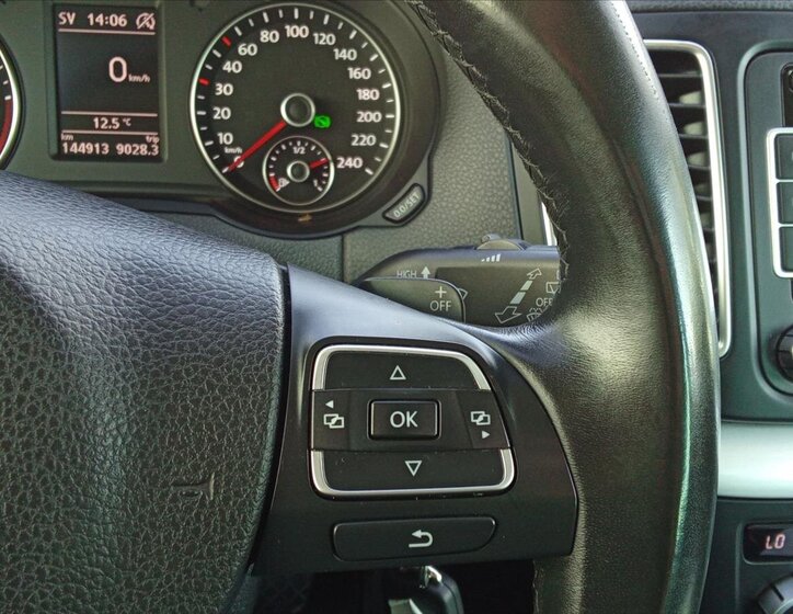 Volkswagen Sharan MPV 2,0 l 103 kw