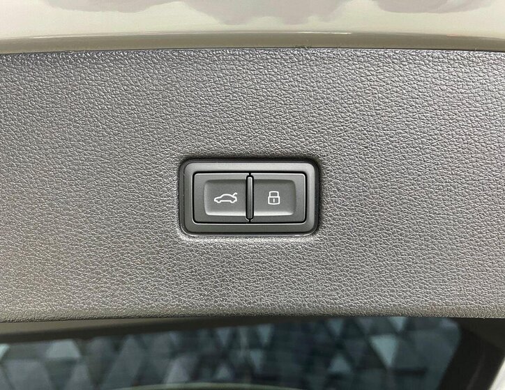 Audi SQ8 SUV / Terénní 4,0 l 373 kw