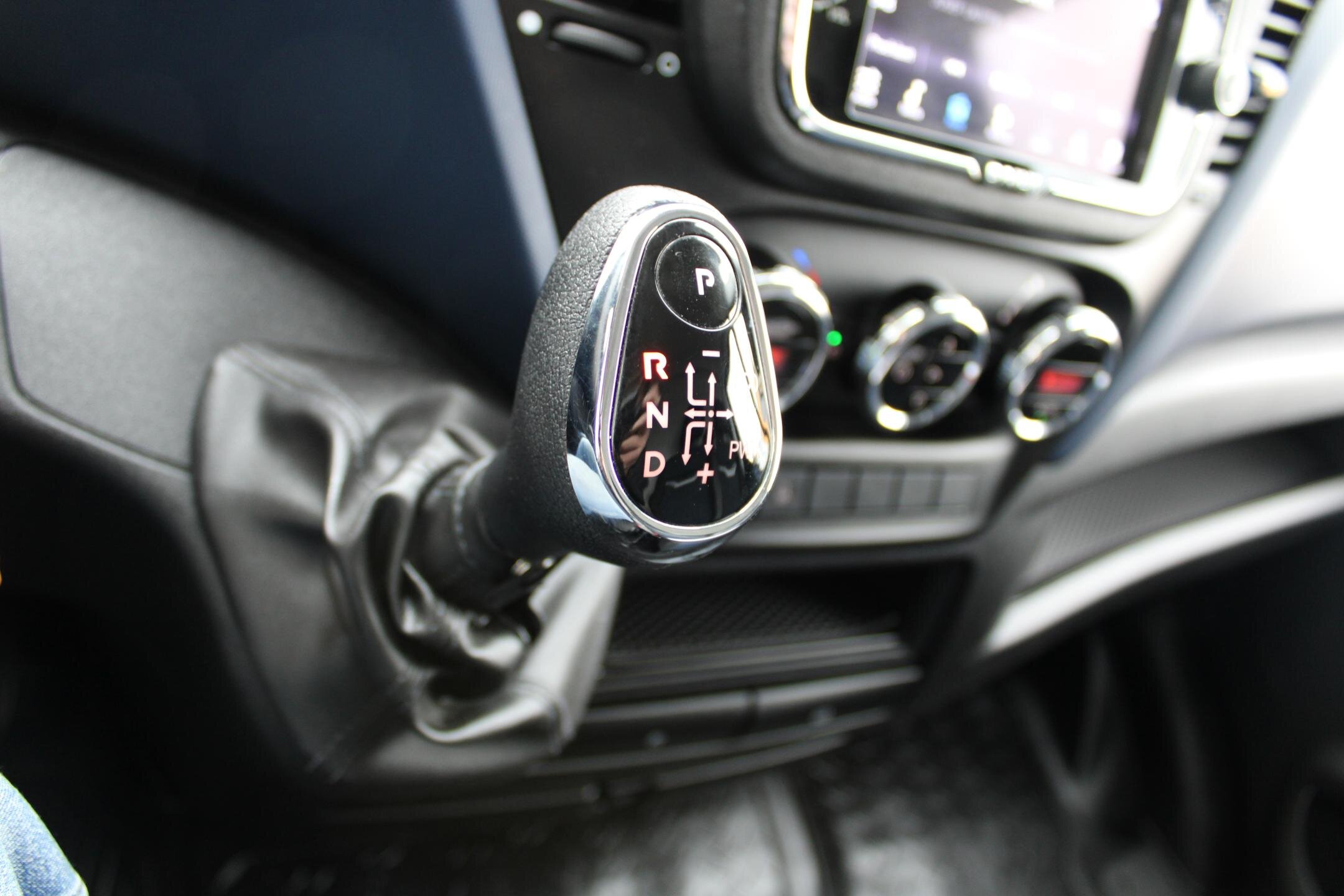 Iveco Daily Užitková 2,3 l 100 kw