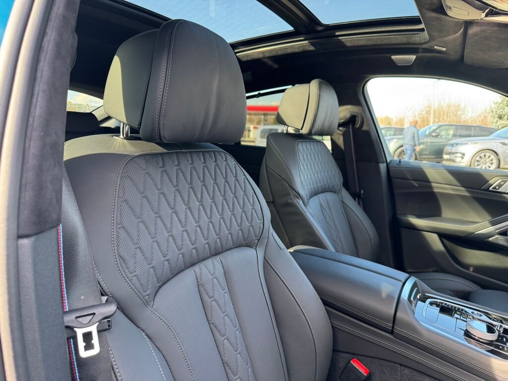 BMW X6 SUV / Terénní 4,4 l 390 kw