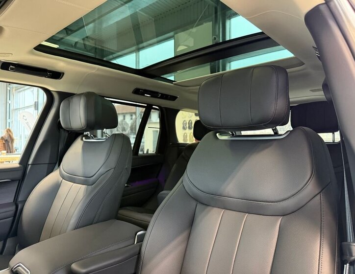 Land Rover Range Rover SUV / Terénní 4,4 l 390 kw