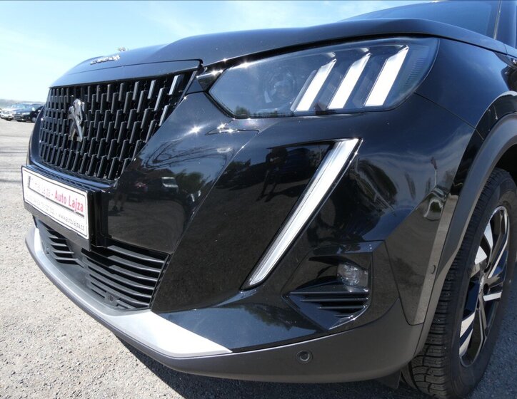 Peugeot 2008 SUV / Terénní 1,2 l 96 kw