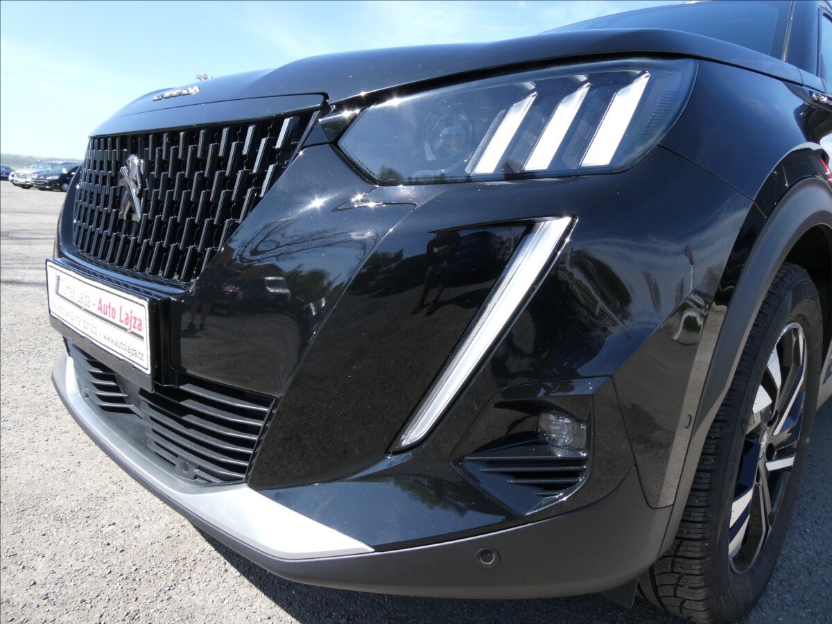 Peugeot 2008 SUV / Terénní 1,2 l 96 kw