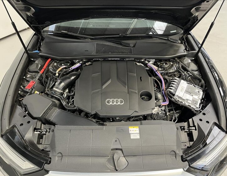 Audi A6 Allroad Kombi 3,0 l 253 kw