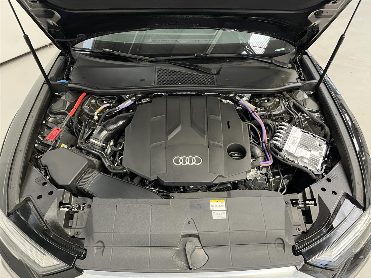 Audi A6 Allroad Kombi 3,0 l 253 kw